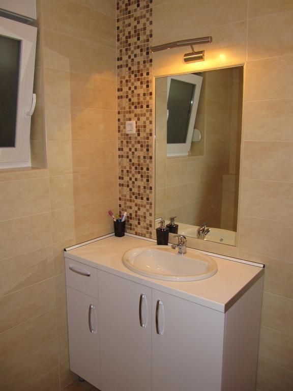 Luxury Apartments Sikiric With Fantastic View On The Sea Bibinje Ngoại thất bức ảnh