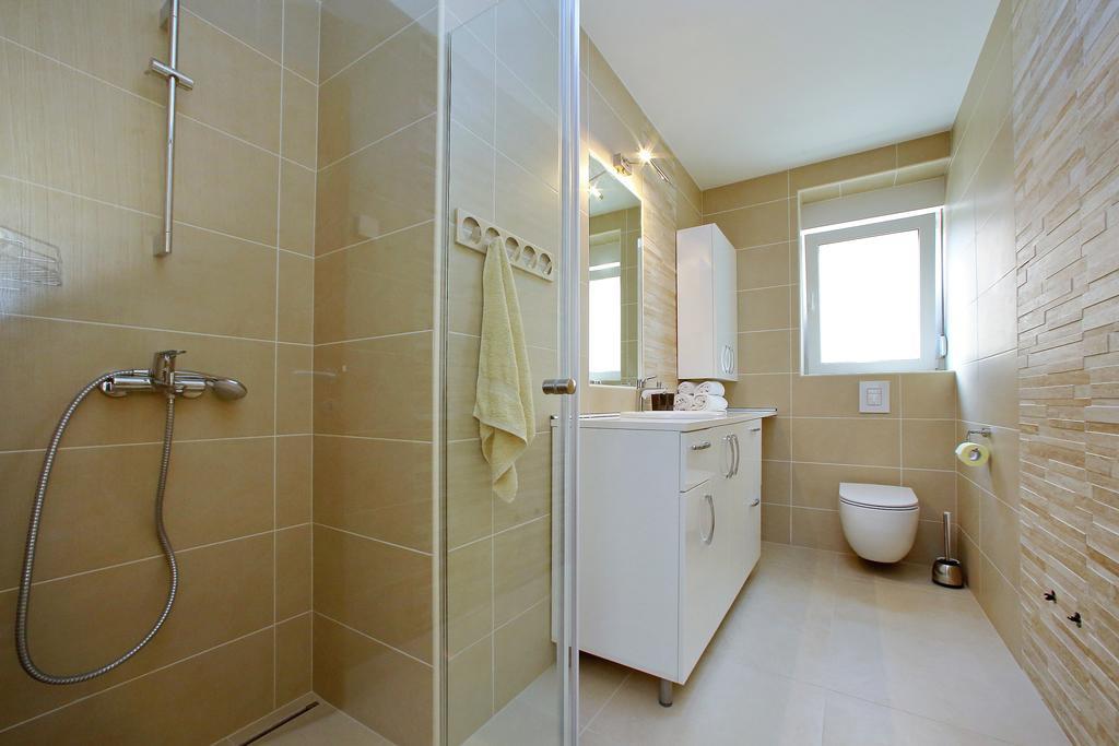 Luxury Apartments Sikiric With Fantastic View On The Sea Bibinje Ngoại thất bức ảnh